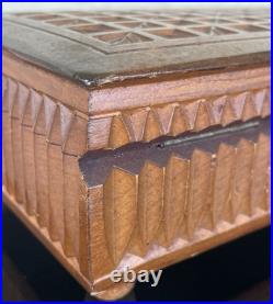 VINTAGE MCM Geometric Marquetry REUGE MUSIC BOX 72/3 Saint Croix RARE Works VINTAGE MCM Geometric Marquetry REUGE MUSIC BOX 72/3 Saint Croix RARE Works