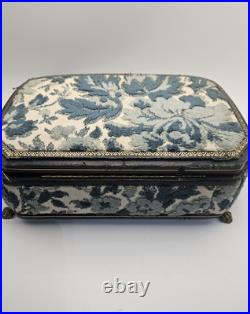 VNTG Italian Upholstered Jewelry REUGE Music Box Plays Love Story Lock & Key