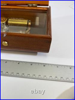 VTG Music Box Reuge Hawaii 2006 Kaida Romance Hyatt Waikiki Island Gift DS68