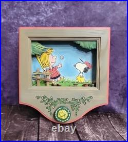 Very Rare 1971 ANRI Italy Snoopy And Peppermint Patty Musical Diorama Thorens