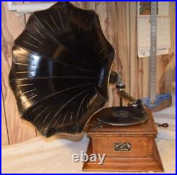 Victor III Horn Gramophone Music Box