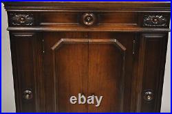 Victor Victrola Talking Machine Mahogany Credenza Model 22850 Record Player