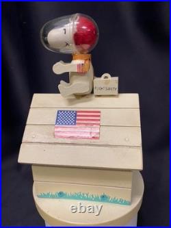 Vintage 1969 Peanuts Astronaut Snoopy Music Box Fly Me to The Moon Working 8.5