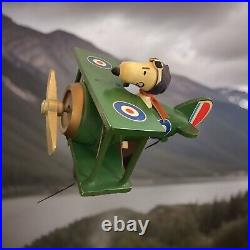 Vintage 1970 Peanuts Snoopy flying Bi-plane music box Sopwith Camel Schmid Bros