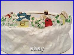 Vintage Christmas Around The World Musical Skating Bear On Pond Original Box
