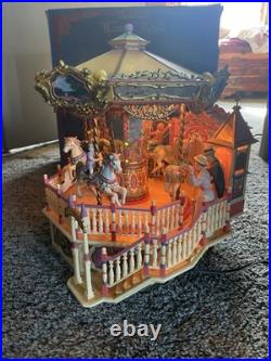 Vintage Enesco CAROUSEL ROYALE Animated Illuminated Musical Carousel WORKS