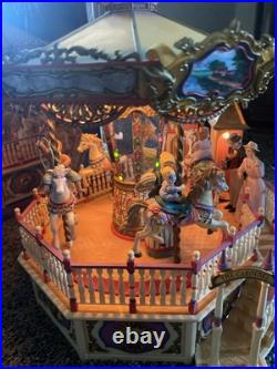 Vintage Enesco CAROUSEL ROYALE Animated Illuminated Musical Carousel WORKS