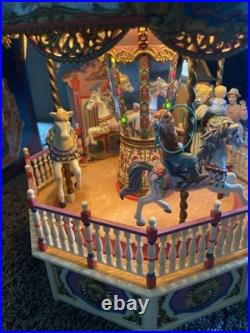 Vintage Enesco CAROUSEL ROYALE Animated Illuminated Musical Carousel WORKS