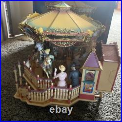 Vintage Enesco CAROUSEL ROYALE Animated Illuminated Musical Carousel WORKS