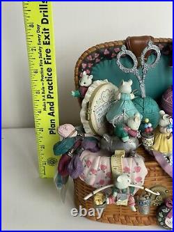 Vintage Enesco Knittin' Pretty Music Box Whistle While You Work Untested