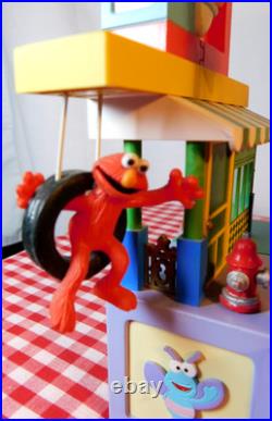 Vintage Enesco Sesame Street Deluxe Music Box Neighborhood Party 1993 withBox