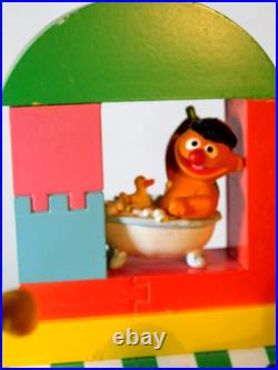 Vintage Enesco Sesame Street Deluxe Music Box Neighborhood Party 1993 withBox