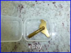 Vintage German Singing Bird Box Musical Automaton Bird Shape Key Original Key Vintage German Singing Bird Box Musical Automaton Bird Shape Key Original Key