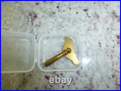 Vintage German Singing Bird Box Musical Automaton Bird Shape Key Original Key Vintage German Singing Bird Box Musical Automaton Bird Shape Key Original Key