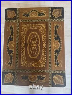 Vintage Italian Marquetry Music Box Side Table Sorrento Isola di Capri Rare