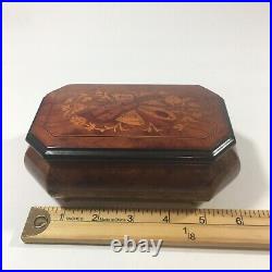 Vintage Italian Sorrento Inlaid Musical Jewelry Box Plays'Torna a Surriento