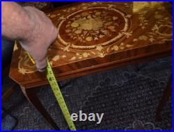 Vintage Italian Sorrento Wooden Wood Inlaid Side Table 26X24X18