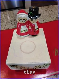 Vintage Marshall Fields Uncle Mistletoe & Aunt Holly Christmas Music Box