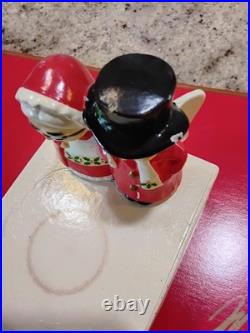 Vintage Marshall Fields Uncle Mistletoe & Aunt Holly Christmas Music Box