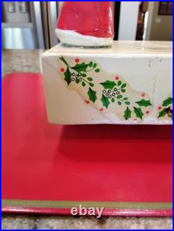 Vintage Marshall Fields Uncle Mistletoe & Aunt Holly Christmas Music Box