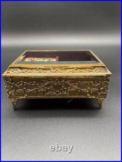 Vintage Music/Jewelry Box with Moving Butterfly San Francisco Music Box WORKS