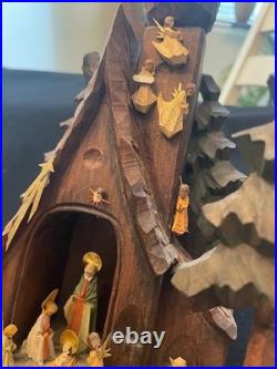 Vintage Oberammergau German Hand crafted Nativity Music box Large 10X8X6 A++++