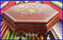 Vintage REUGE SWISS Music Box with Inlay Flowers Jewelry Box Sorrento Italy