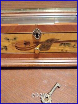 Vintage Reuge 35349 Switzerland Mozart Inlaid Portrait Music Box 72/3