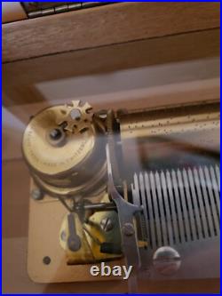 Vintage Reuge Sainte-Croix 4/50 Music Box Beautiful Box and Sound! (See Video) Vintage Reuge Sainte-Croix 4/50 Music Box Beautiful Box and Sound! (See Video)