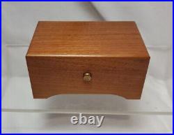 Vintage Reuge Wooden Wood Music Box Switzerland 2/28 Mozart Boccherini Minuet