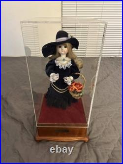 Vintage Sankyo Shoji Doll Music Box Automata Sylvaine Invitation to the Dance