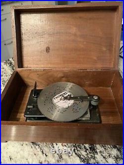 Vintage Thorens music box Disc player with 21 discs, made in Switzerland