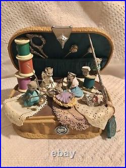 Vtg 90's Enesco Moving Mice Sewing Basket Nativity Scene Music Box 6L 5.5H