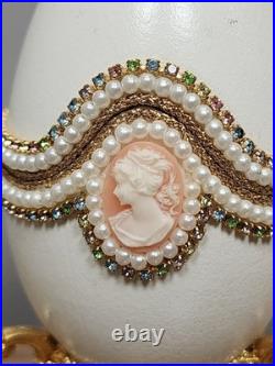 Vtg Cameo Jeweled Real Ostrich Egg Pedestal Hinged Box Music Box Rhinestones