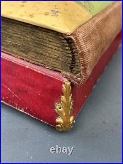 Vtg Edwardian Photo Album Music Box, Embossed Floral Design, Sankyo Movement