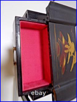 Vtg. Japanese Black Laquered Wood Handpainted Music Jewelry Box Geisha Doll