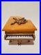 Vtg-Thorens-Grand-Piano-Music-Jewelry-Cigarette-Box-With-Keyboard-Bakelite-Top-01-fzbm