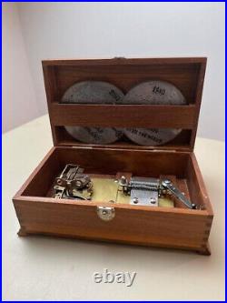 WIND-UP MUSIC BOX with 11 4.5 DISCs Swiss Made for THORENS INC New Hyde Park NY