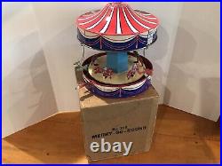 WOLVERINE NO. 31 31A MERRY-GO-ROUND MUSICAL CAROUSEL TIN WIND UP LITHO withbox