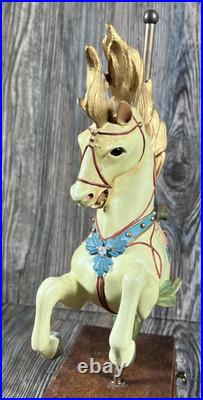 Wayne Higgins HIPPOCAMPUS Music Box 224/5000 Carousel Maker 1996/97 Le Mer VIDEO