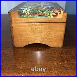 Working Snow White Snuffbox Music Box 2 Melodies Lindt Branded Swiss Made